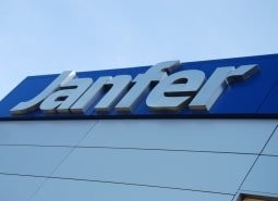Rótulos Corpóreos Armados de Acero